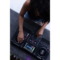 Numark Mixstream Pro+ 2 Kanallı ve Hoparlörlü Streaming DJ Controller