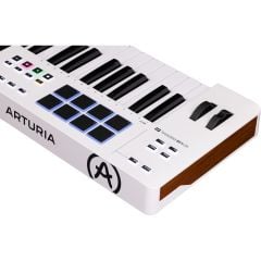 Arturia Keylab Essential 49 Mk3 Beyaz Akıllı Midi Kontrolcü