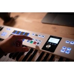 Arturia Keylab Essential 49 Mk3 Beyaz Akıllı Midi Kontrolcü