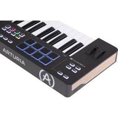 Arturia Keylab Essential 49 Mk3 Siyah Akıllı Midi Kontrolcü