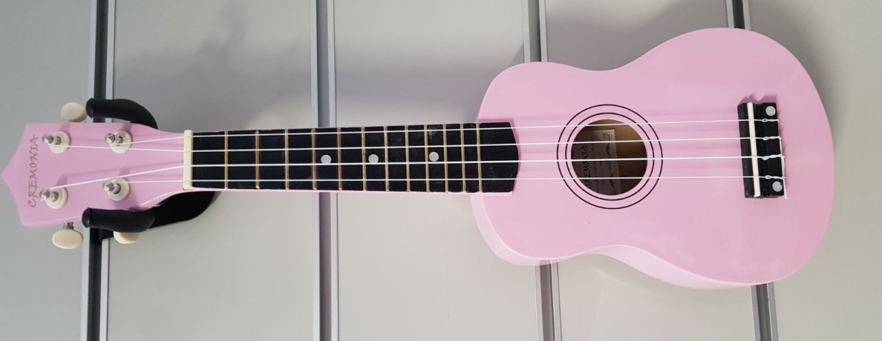 UKULELE 21'' PEMBE