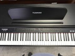DİJİTAL PİYANO, SİYAH (TABURE HEDİYELİ), 88 NOTA HAMMER ACTION, GERÇEK PİYANO TUŞU HİSSİ, OTANTİK DAMPER PİYANO PEDALI, GENİŞ KONTROL PANELİ, IŞIKLA