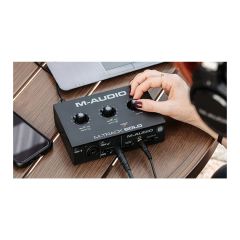 M-Audio M-Track Solo 2 Kanallı Enstrüman Girişli Stüdyo Ses Kartı