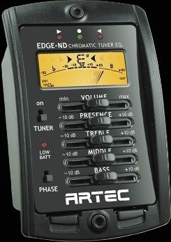 4 BAND EQUALIZER, KROMATİK TUNER, ORANGE FON IŞIKLI ANALOG LCD GÖSTERGE, TUNER VE PREAMP DEVRELERİ AYRI GÜÇ HATTINA SAHİPTİR, GİTARINIZI AMFİYE BAĞL