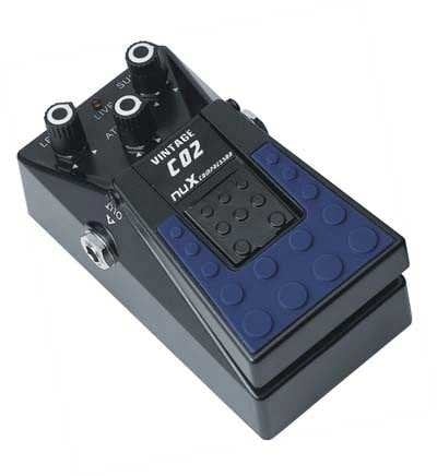 EFEKT PEDAL COMPRESSOR (SICAK VE NATUREL ANALOG COMPRESSÖR ÖZELLİKLİ + LEVEL KONTROL)